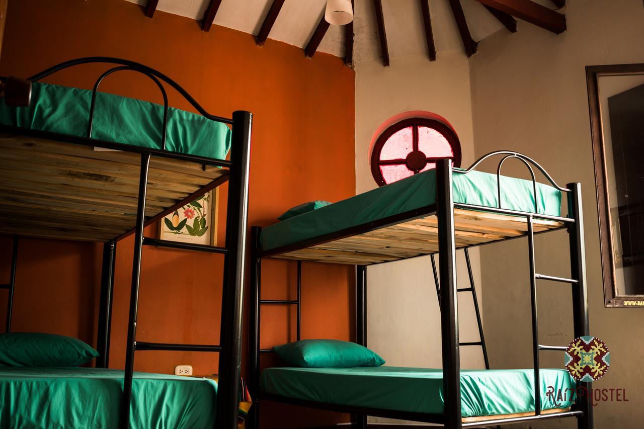Raiz Hostel Медельин Экстерьер фото