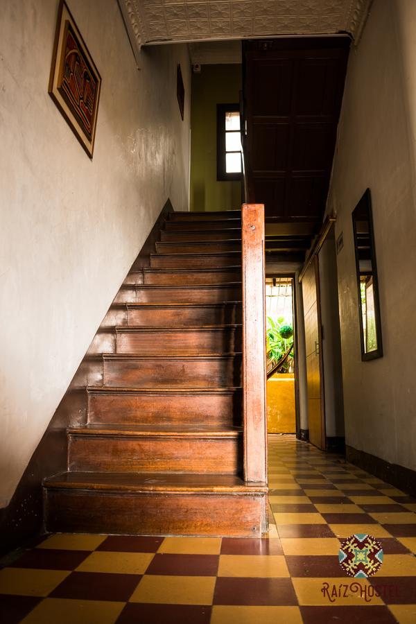 Raiz Hostel Медельин Экстерьер фото