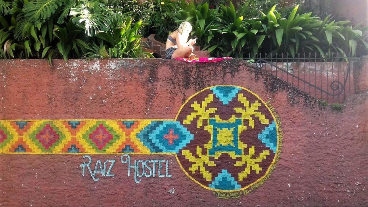 Raiz Hostel Медельин Экстерьер фото