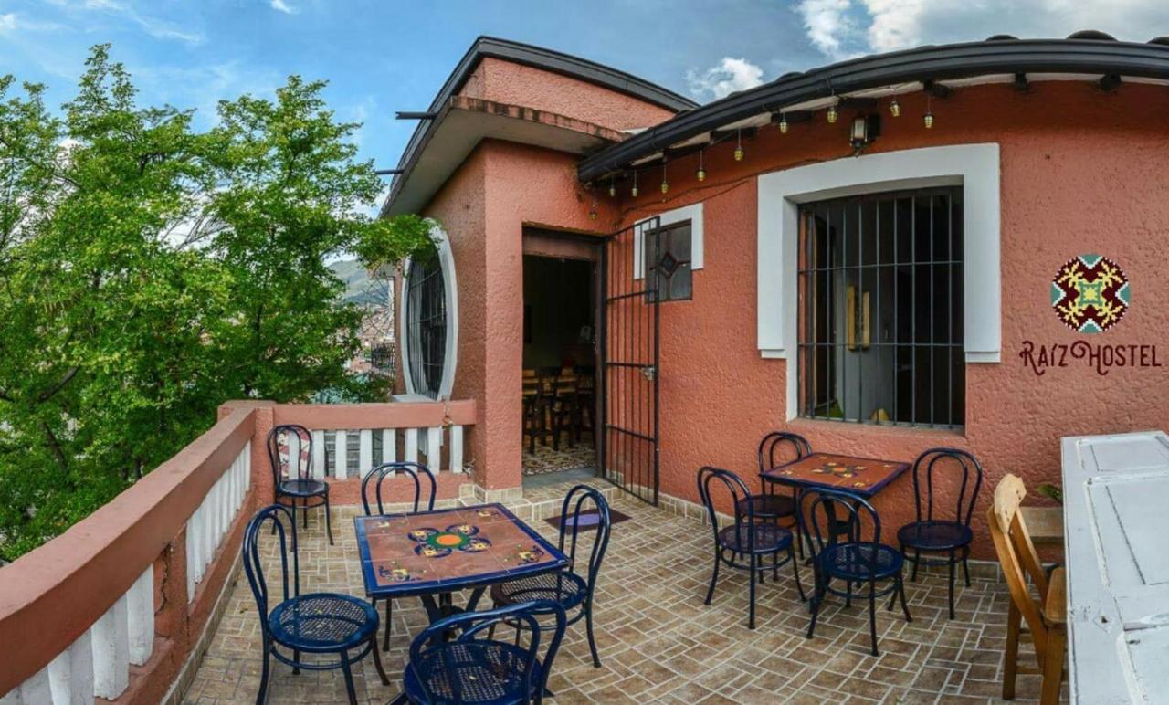 Raiz Hostel Медельин Экстерьер фото